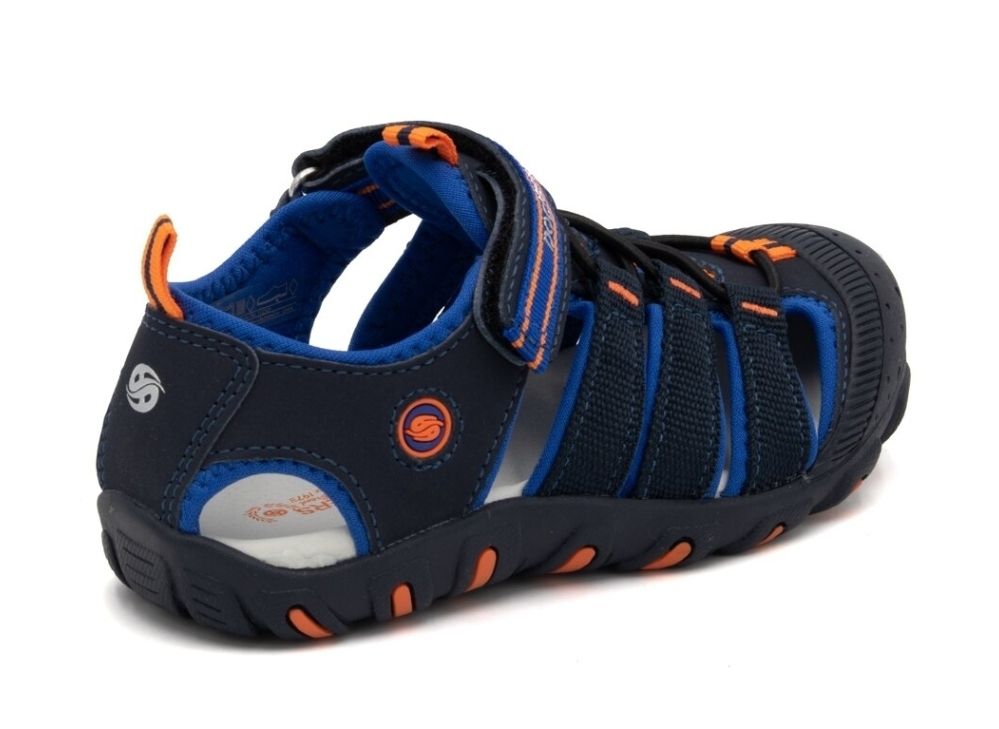 BASUTĖS DOCKERS