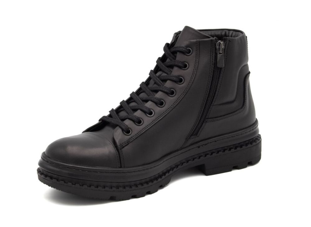 WINTER BOOTS