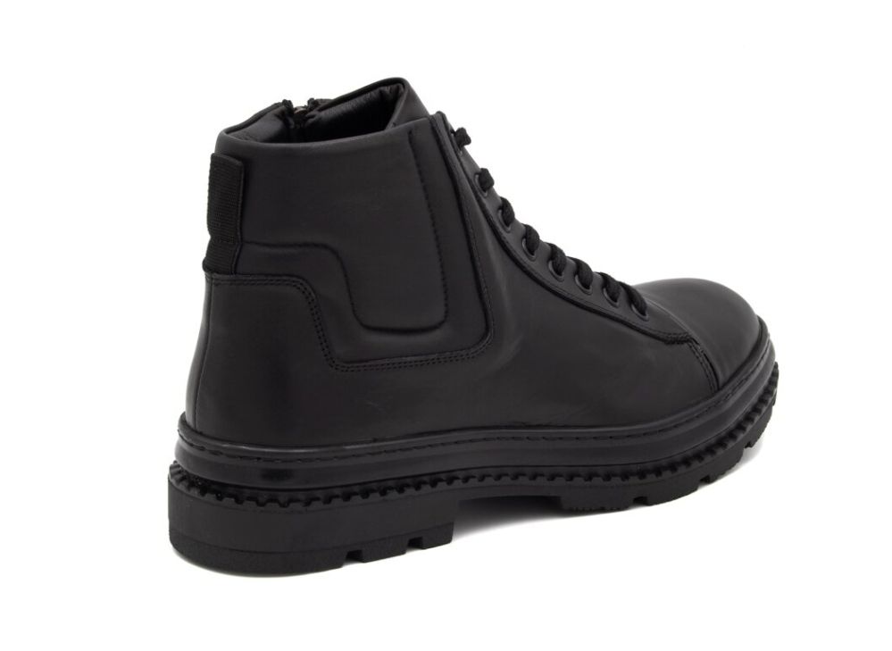 WINTER BOOTS