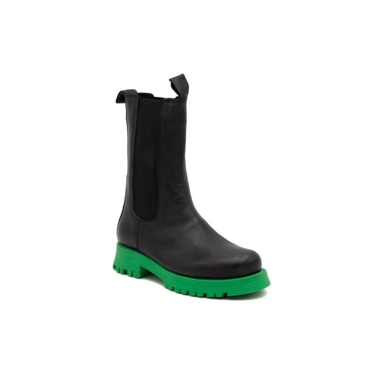 AULINUKAI BATI MODA