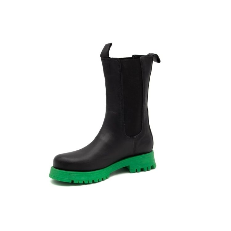 AULINUKAI BATI MODA
