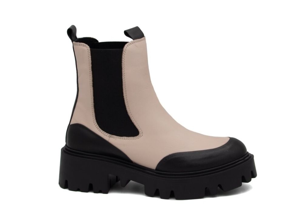 BOOTS SHOES FASHION
