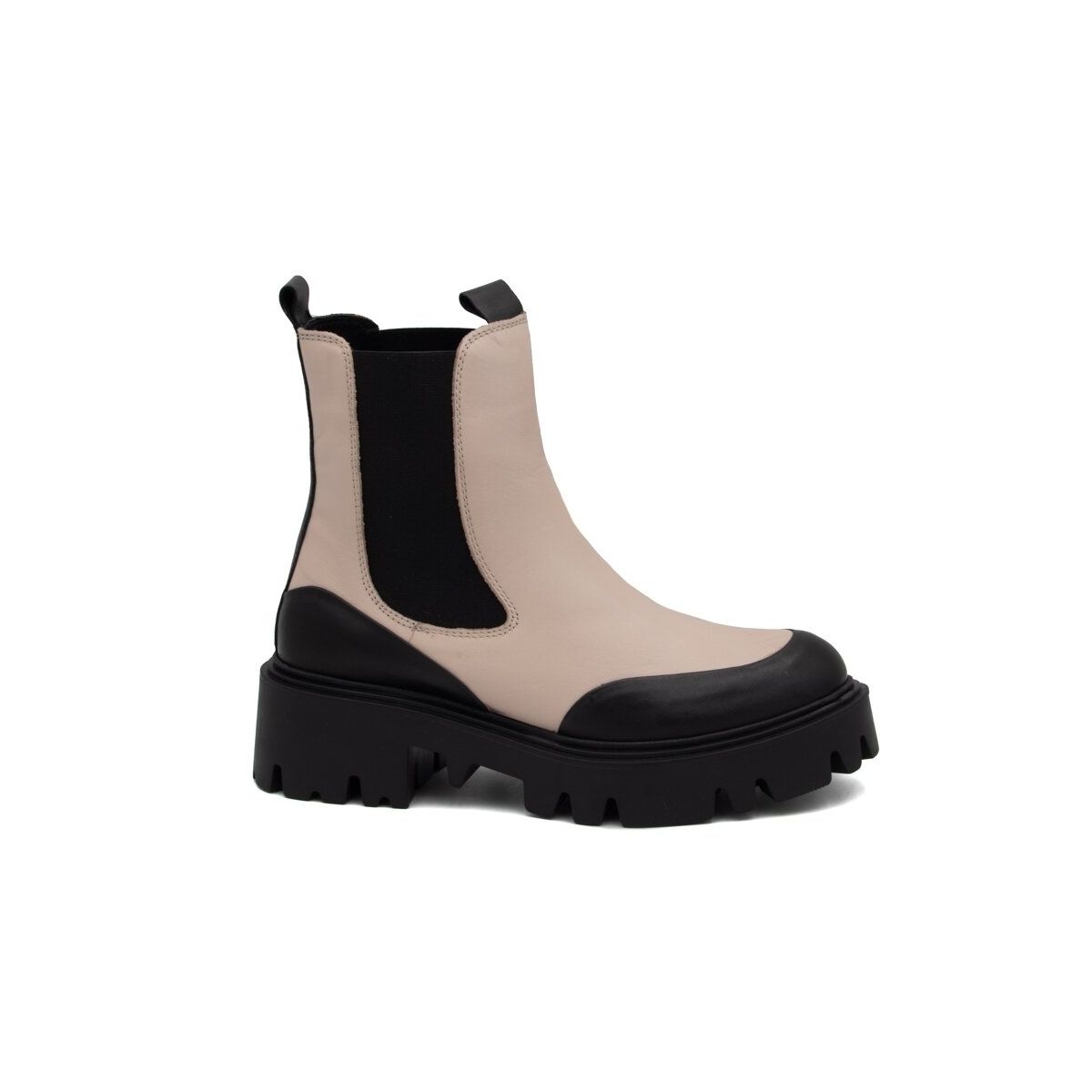 BOOTS SHOES FASHION