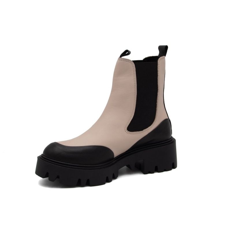 BOOTS SHOES FASHION