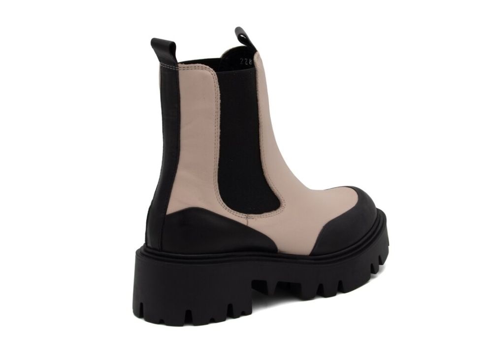 BOOTS SHOES FASHION