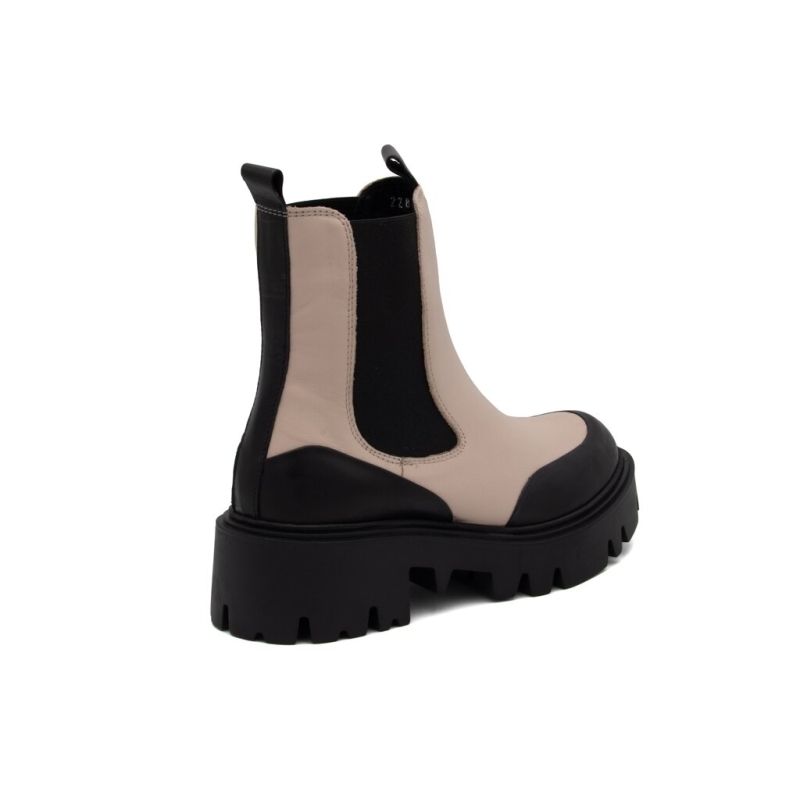 BOOTS SHOES FASHION
