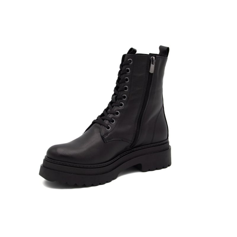 BOOTS SHOES FASHION