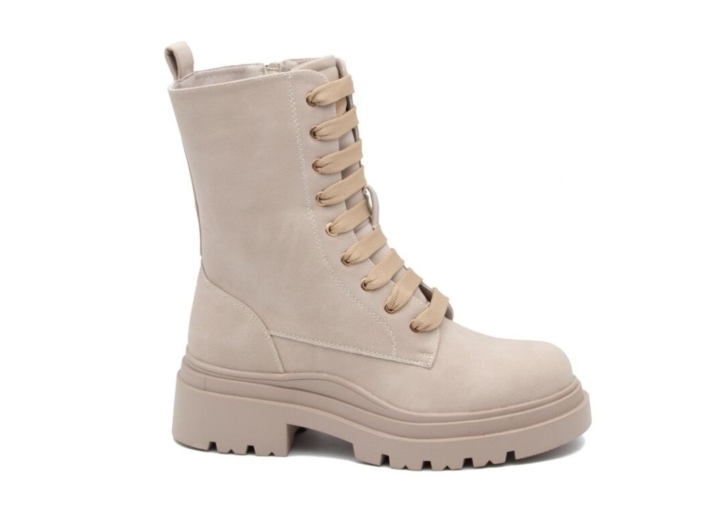 SUPREME BOOTS