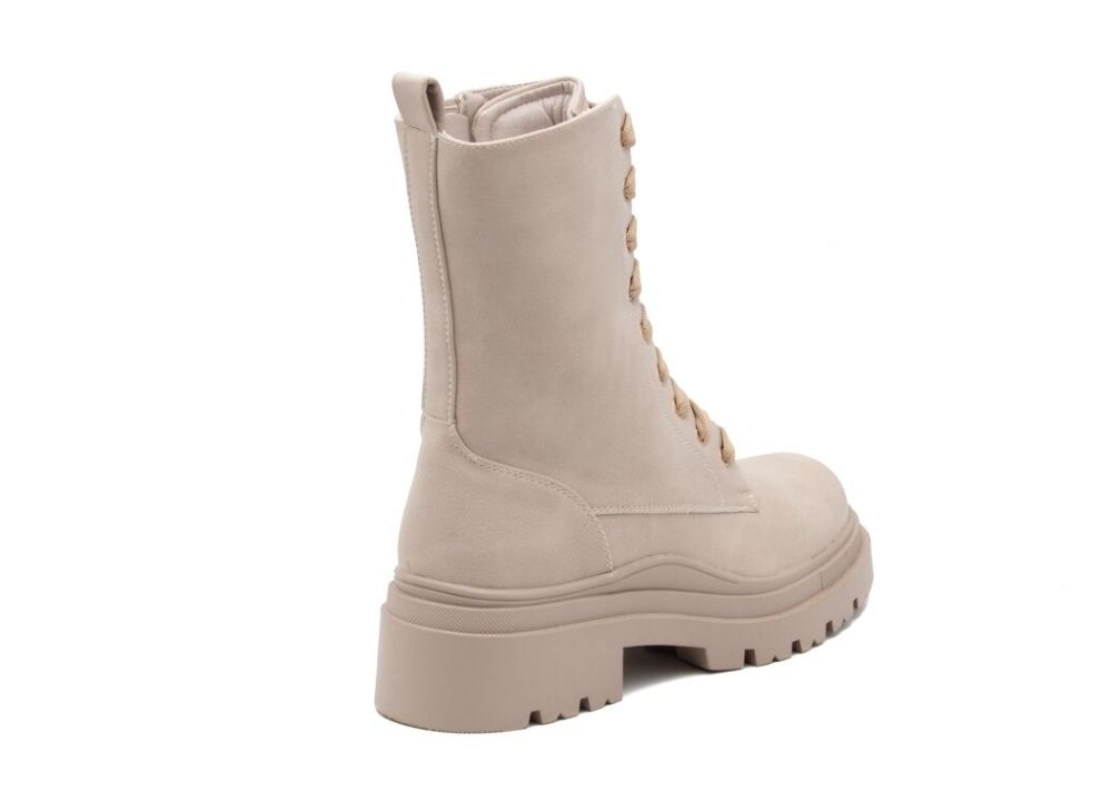 SUPREME BOOTS