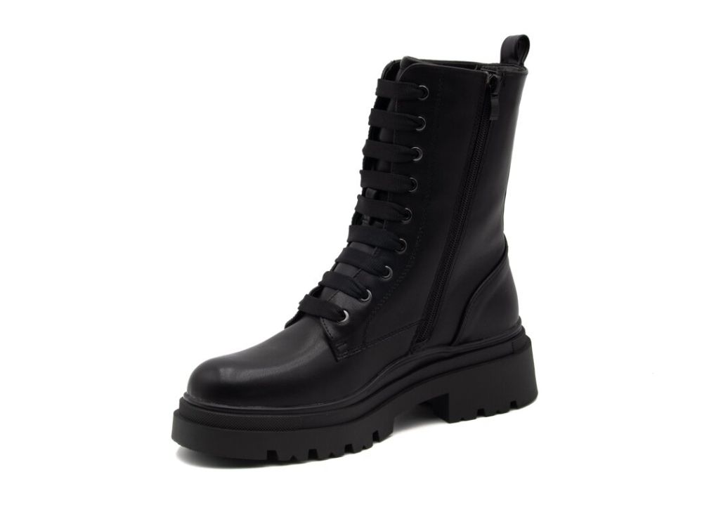SUPREME BOOTS
