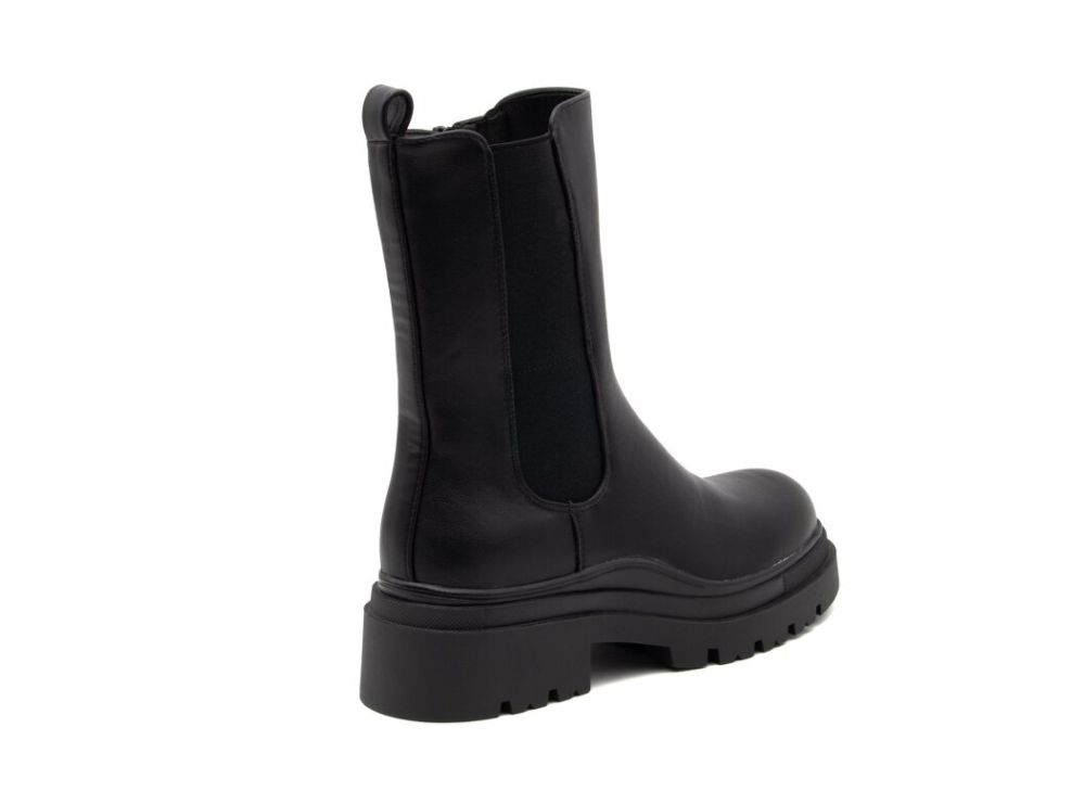 SUPREME BOOTS