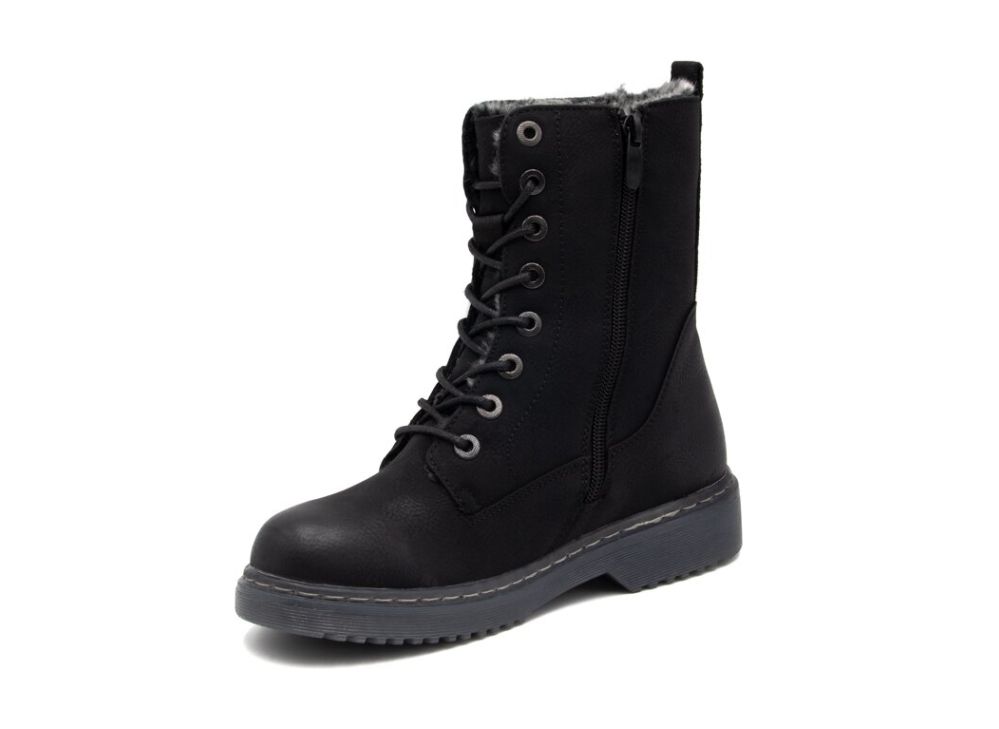 SUPREME BOOTS