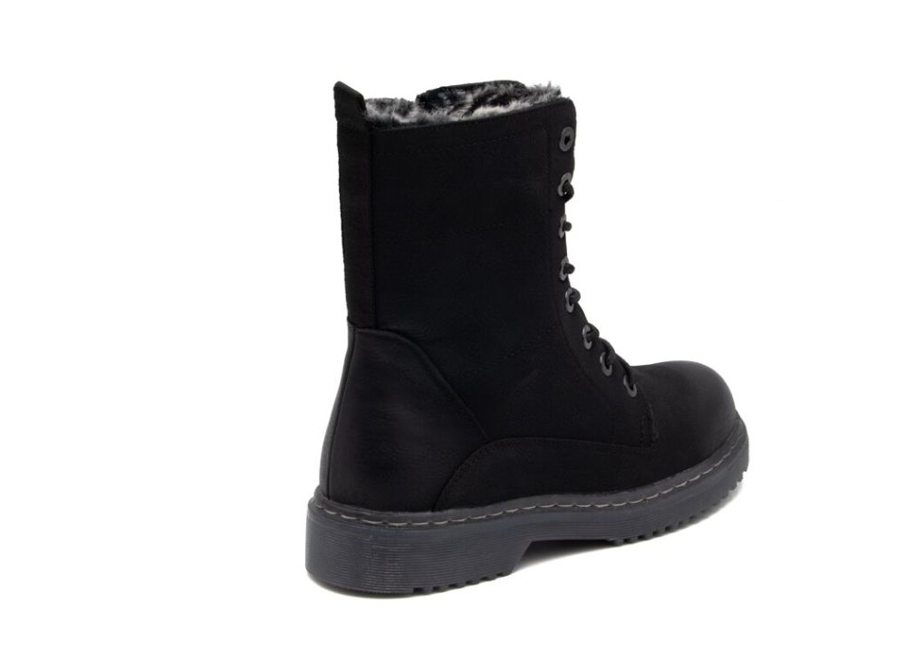 SUPREME BOOTS