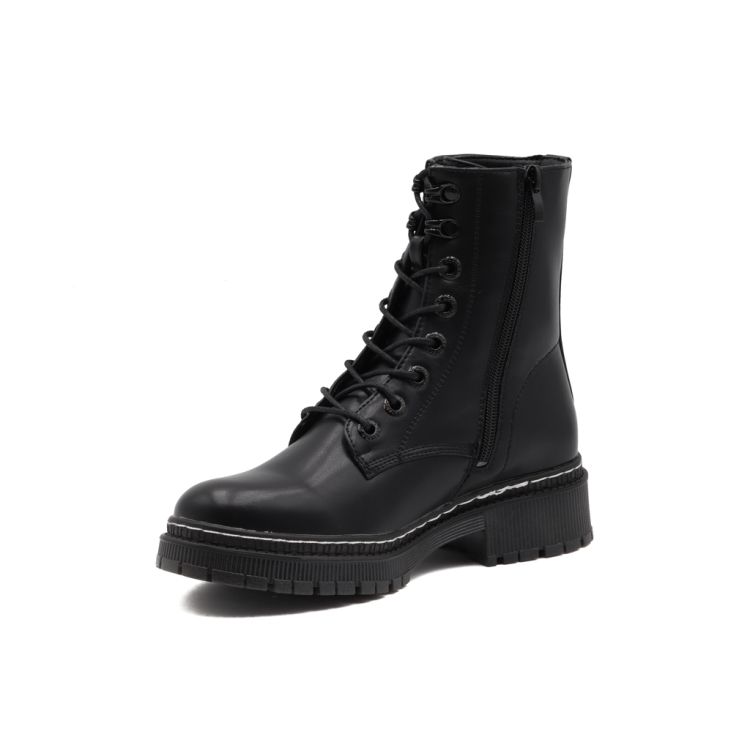 DOCKERS