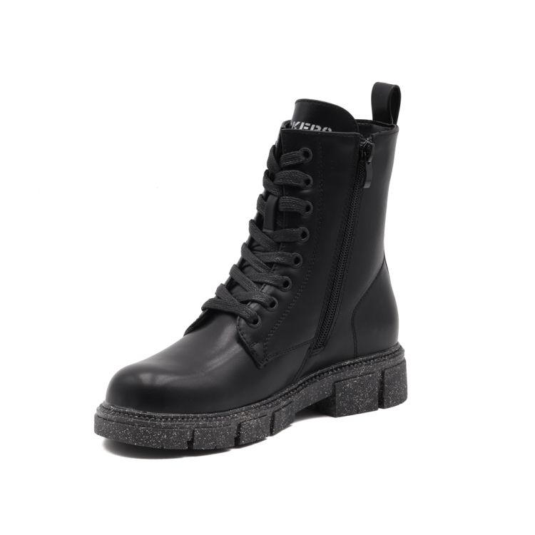 DOCKERS