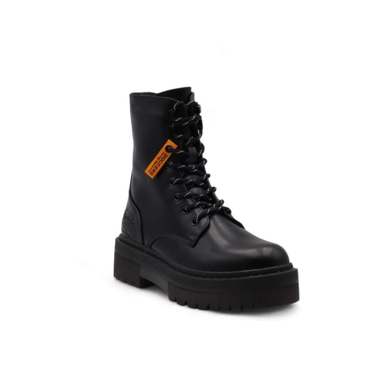 DOCKERS