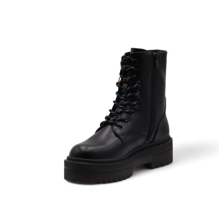 DOCKERS