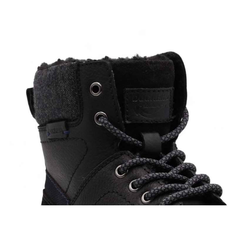 DOCKERS