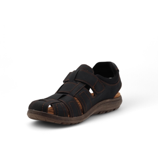 BM FOOTWEAR
