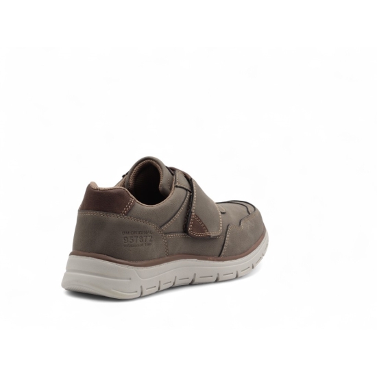 BM FOOTWEAR