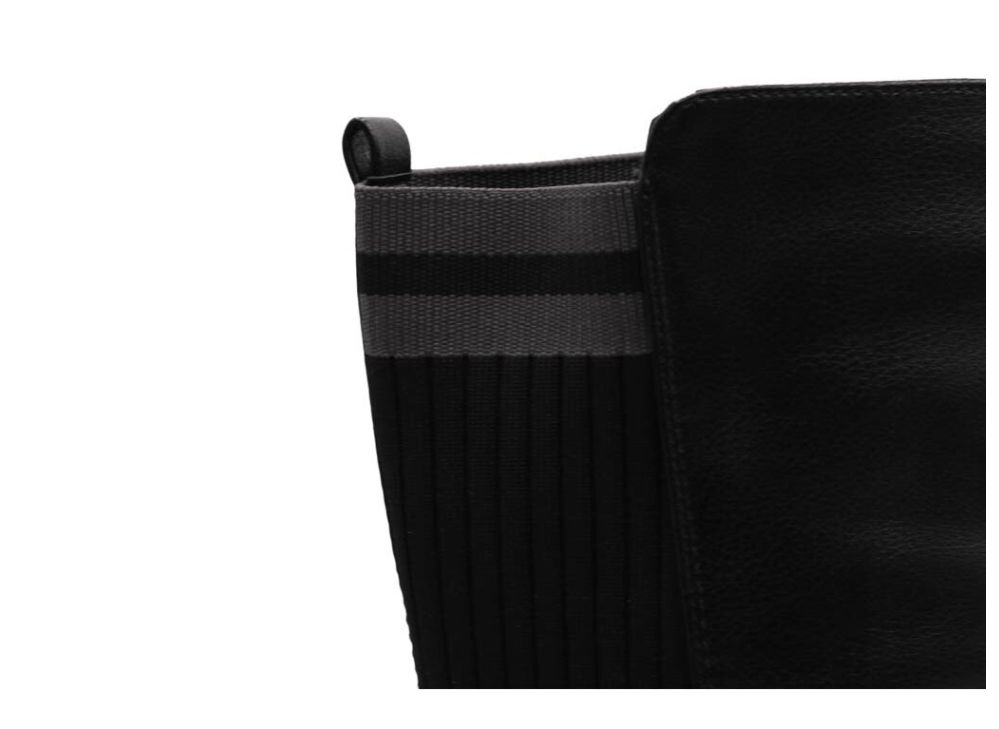 LONG-TERM DOCKERS