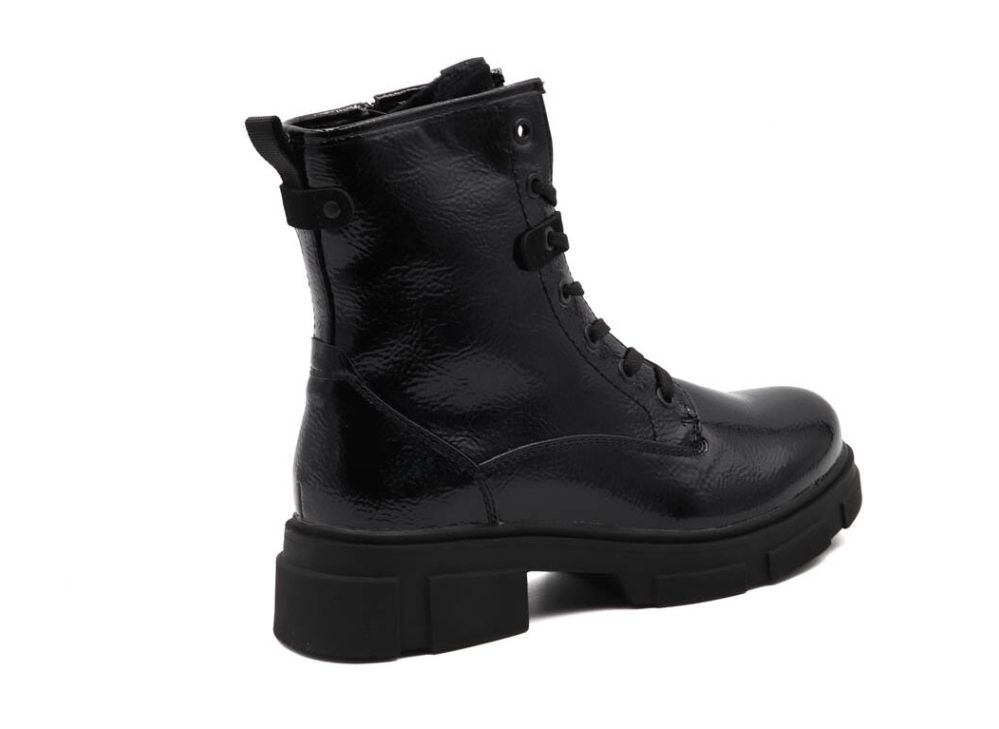 SUPREME BOOTS
