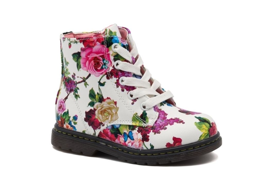 SLOBBY BOOTS